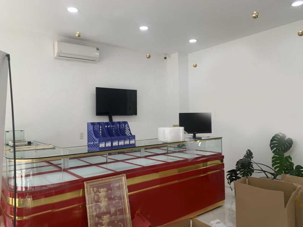 Cho thuê nhà mặt tiền Lương Hữu Khánh P. Phạm NGũ Lão Quận 1